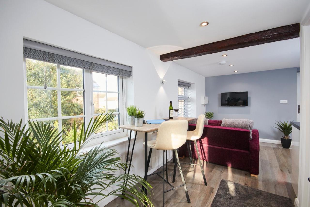 Gateway Mews - Serviced Apartments Кегворт Экстерьер фото