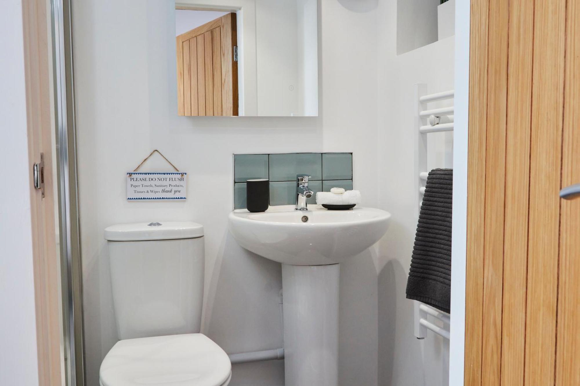 Gateway Mews - Serviced Apartments Кегворт Экстерьер фото