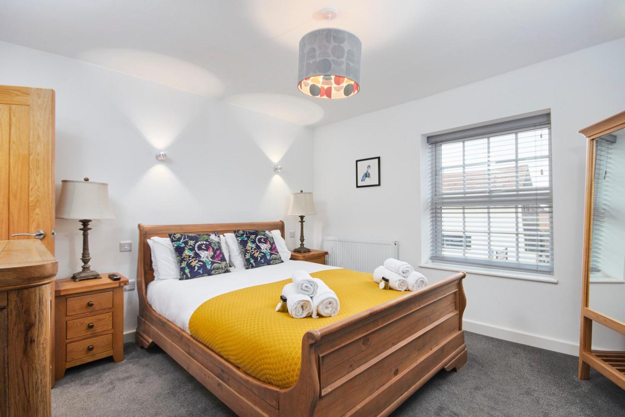 Gateway Mews - Serviced Apartments Кегворт Экстерьер фото
