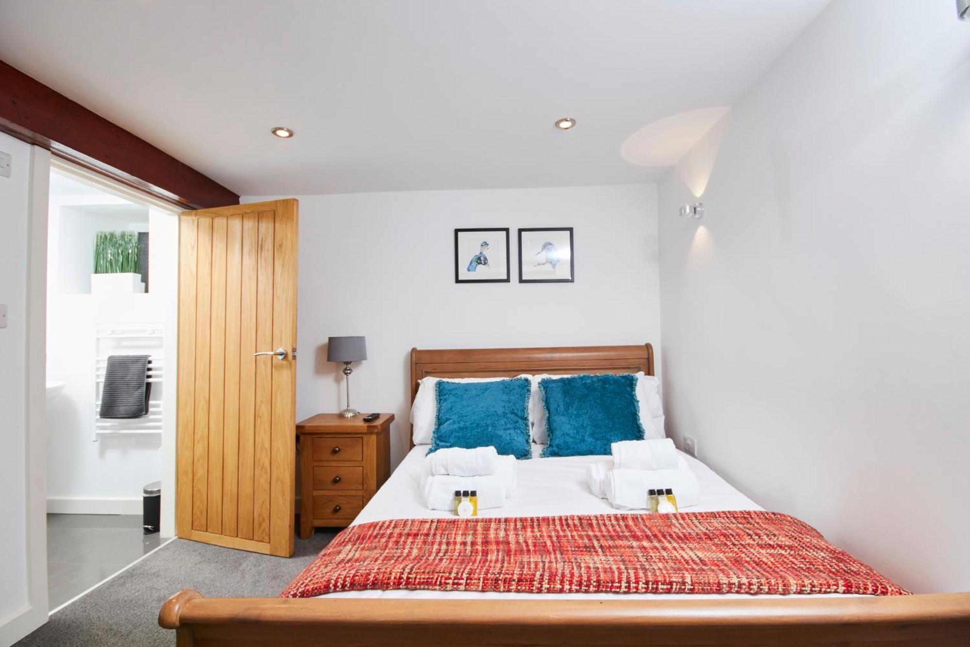 Gateway Mews - Serviced Apartments Кегворт Экстерьер фото