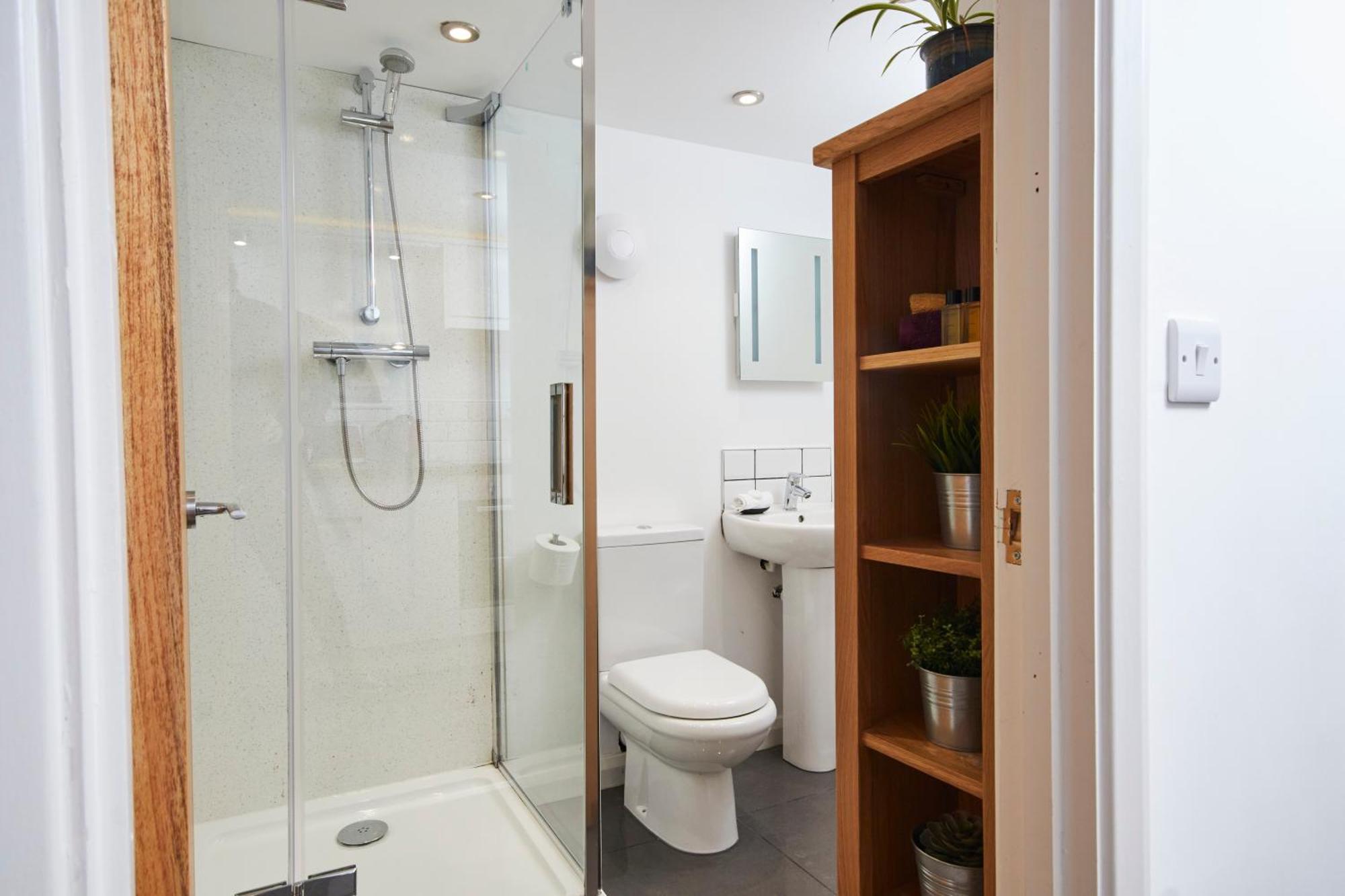 Gateway Mews - Serviced Apartments Кегворт Экстерьер фото