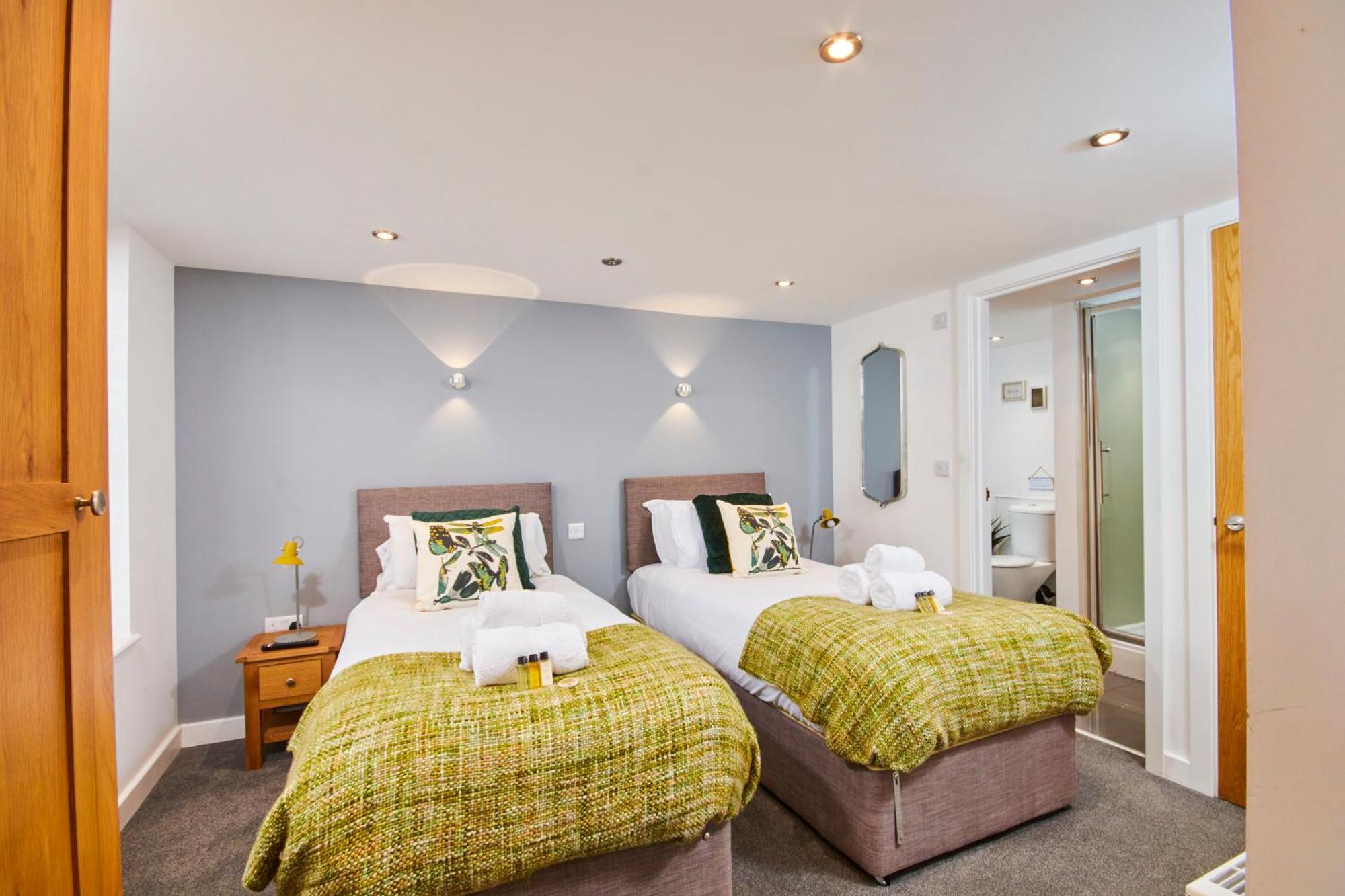 Gateway Mews - Serviced Apartments Кегворт Экстерьер фото